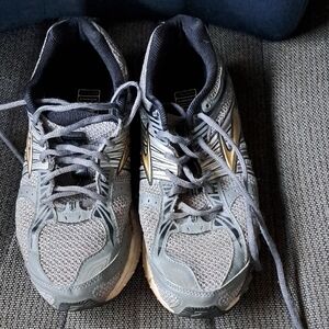 Brooks Sneakers